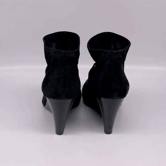 BCBGeneration MOIRA SUEDE ANKLE BOOTS - Picture 3 of 4